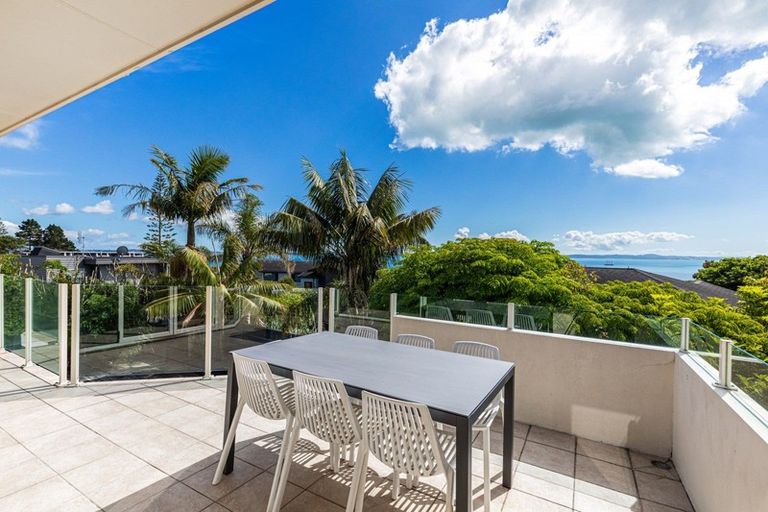 Photo of property in 1b Burford Place, Mellons Bay, Auckland, 2014