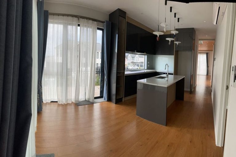 Photo of property in 343 Flat Bush School Road, Flat Bush, Auckland, 2019