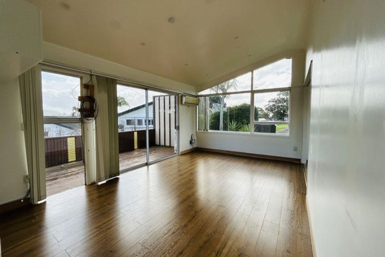 Photo of property in 24 Sunnyhill Crescent, Sunnyhills, Auckland, 2010
