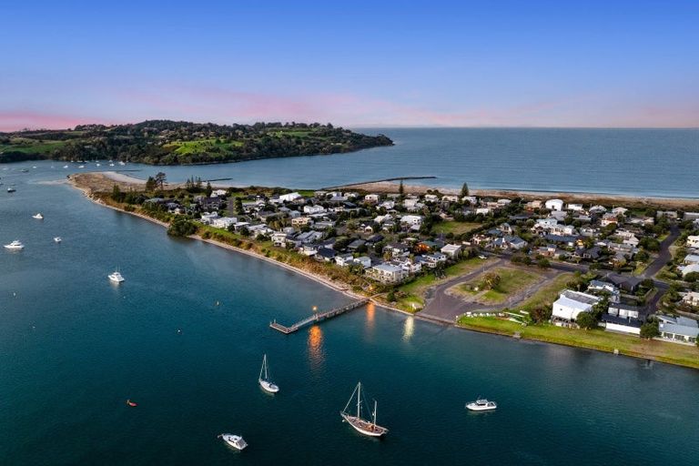 Photo of property in 12 Rita Way, Omaha, Warkworth, 0986