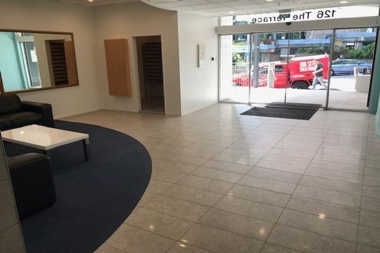 Photo of property in Terrace Tower Apartments, 7b/126 The Terrace, Wellington Central, Wellington, 6011