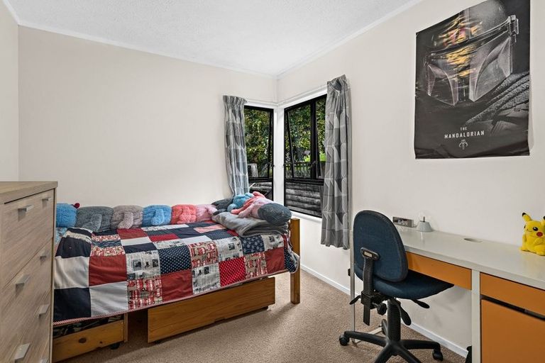Photo of property in 24 Kenneth Hopper Place, Manly, Whangaparaoa, 0930