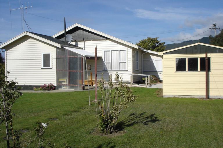 Photo of property in 14 Mary Street, Waimate, 7924