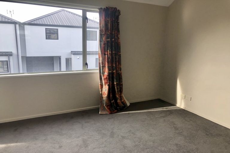 Photo of property in 2/19 Hills Road, Edgeware, Christchurch, 8013