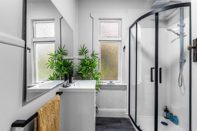 Photo of property in 83 Walker Street, Bluff, 9814