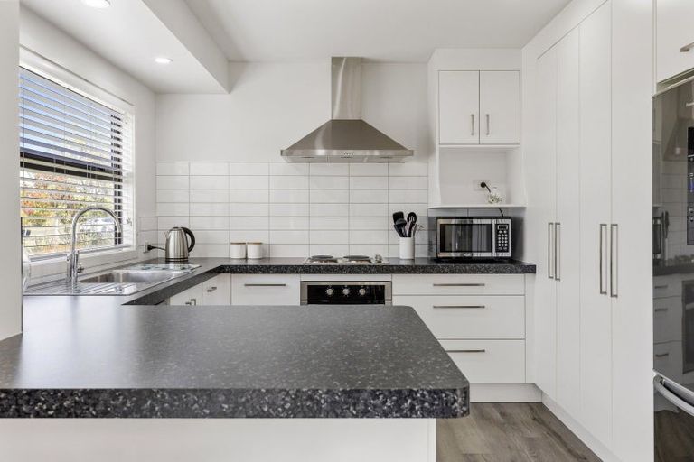 Photo of property in 22 Victoria Street, Richmond Heights, Taupo, 3330