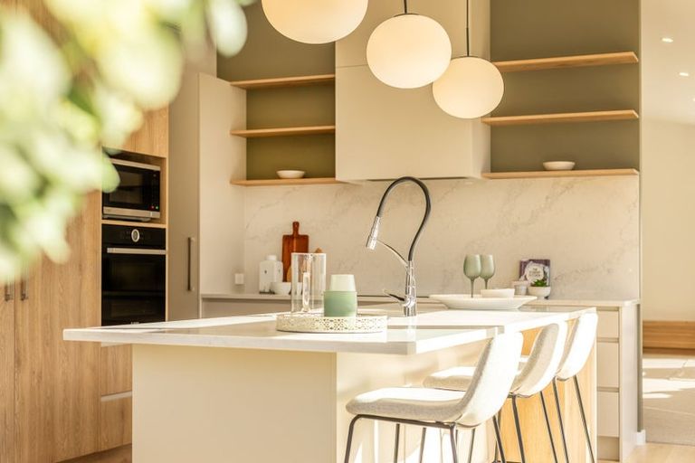 Photo of property in 15 Kaiwaru Place, Waikanae, 5036