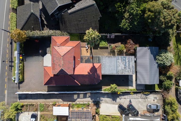 Photo of property in 218 Hillcrest Road, Hillcrest, Hamilton, 3216