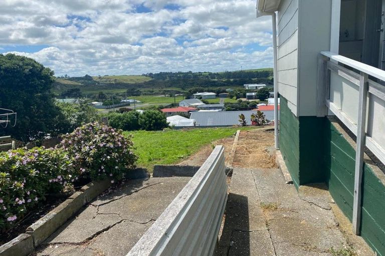 Photo of property in 20 Cambridge Street, Patea, 4520