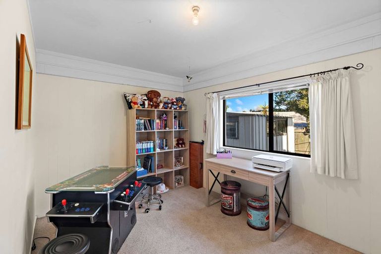 Photo of property in 67 Oreil Avenue, West Harbour, Auckland, 0618