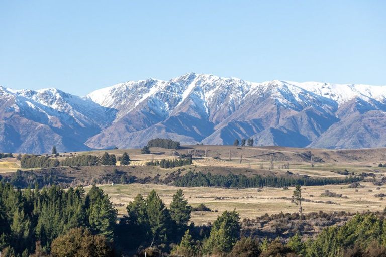 Photo of property in 32 Carrickmore Crescent, Wanaka, 9305