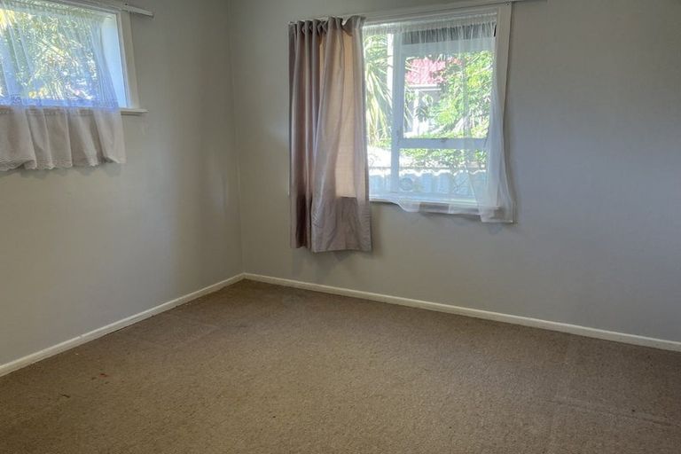 Photo of property in 1/4 Campbell Place, Papakura, 2110