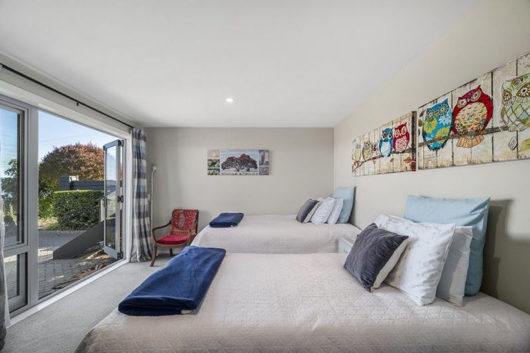 Photo of property in 23 Shepherd Road, Waipahihi, Taupo, 3330