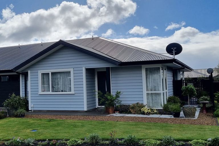 Photo of property in Maltworks Villas, 24/60 Port Hills Road, Heathcote Valley, Christchurch, 8022