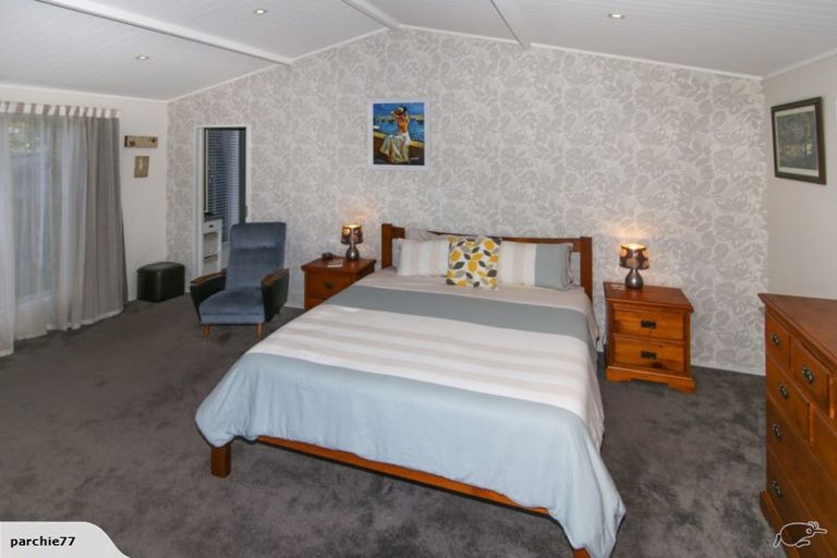 Photo of property in 37 Iwa Street, Mapua, 7005