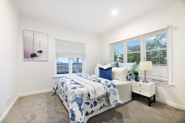 Photo of property in 2a Kereru Street, Henderson, Auckland, 0612