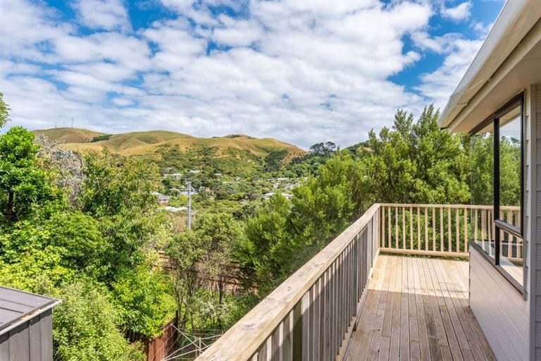 Photo of property in 15 Puketai Place, Pukerua Bay, 5026