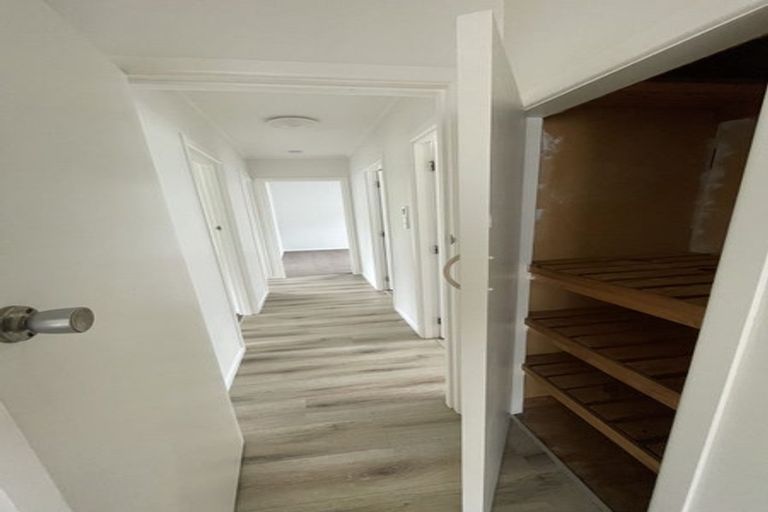 Photo of property in 10 Madison Place, Forrest Hill, Auckland, 0620