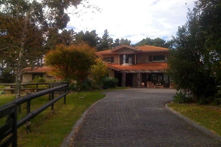 Photo of property in 102 Okura River Road, Okura, Albany, 0792