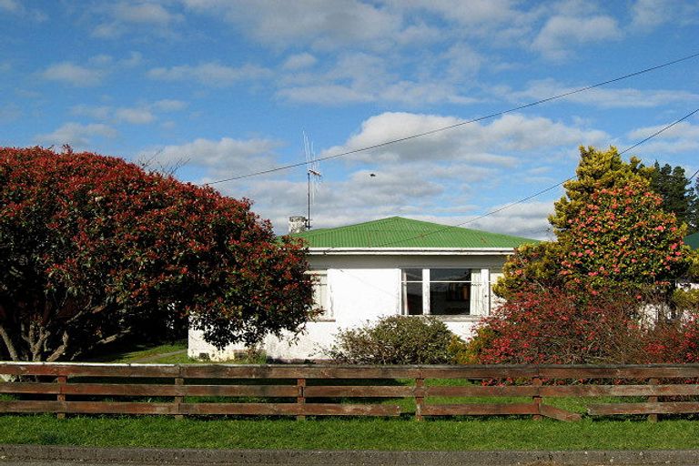 Photo of property in 11 Totara Street, Marton, 4710