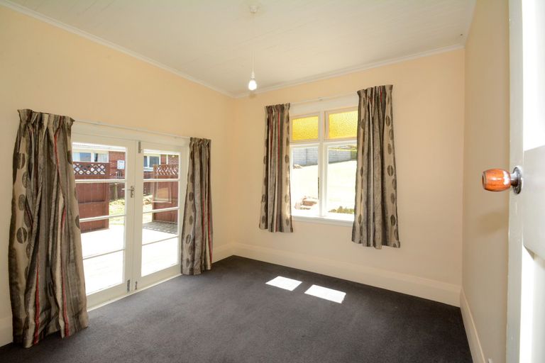 Photo of property in 5 Salmond Street, Halfway Bush, Dunedin, 9010