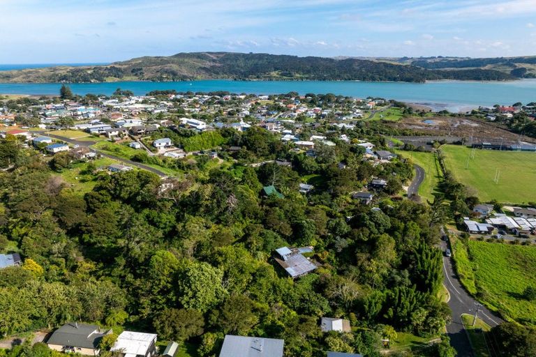 Photo of property in 24 Cross Street, Raglan, 3225