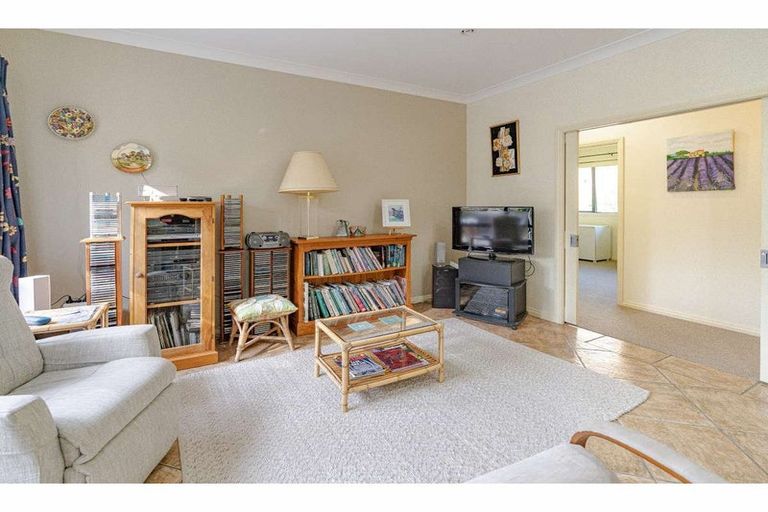 Photo of property in 28 Davis Strongman Place, Kerikeri, 0293