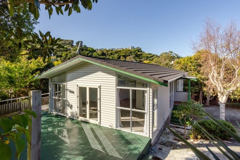 Photo of property in 28 Woolwich Close, Whitby, Porirua, 5024