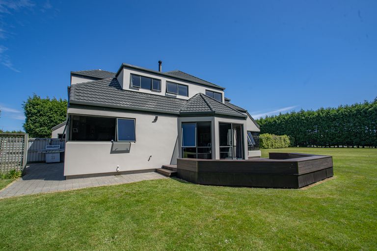 Photo of property in 5 Raeburn Avenue, Otatara, Invercargill, 9879