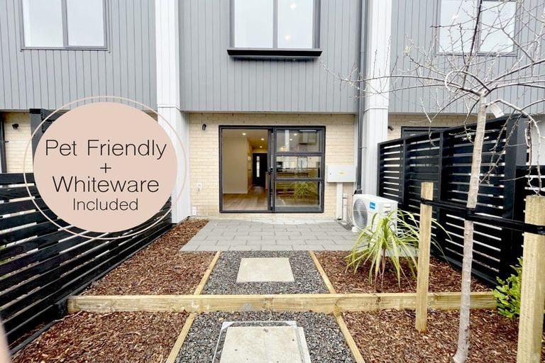 Photo of property in 6/327 Glengarry Road, Glen Eden, Auckland, 0602