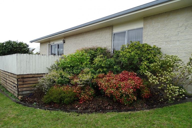Photo of property in 1 Ohinemuri Place, Paeroa, 3600