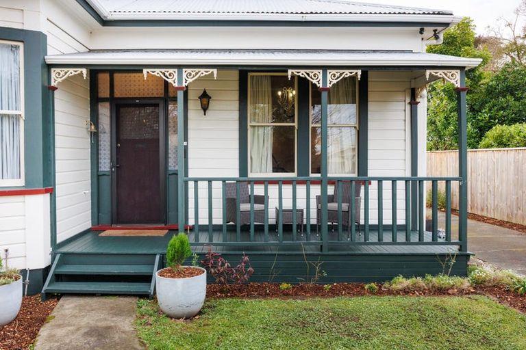 Photo of property in 16 Margaret Street, Roslyn, Palmerston North, 4414