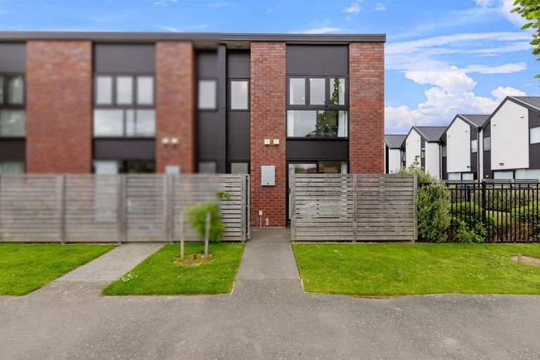 Photo of property in 16/17 Warwick Street, Richmond, Christchurch, 8013