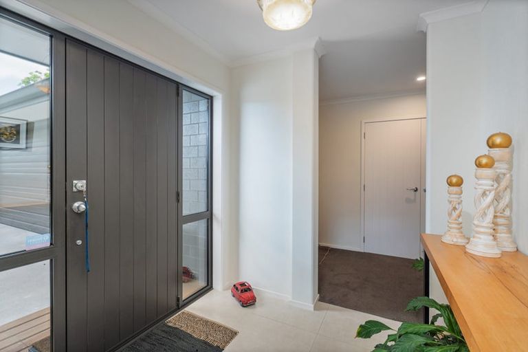 Photo of property in 32 Leeward Drive, Whitianga, 3510