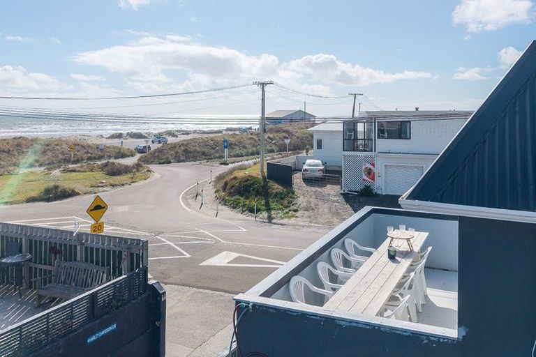 Photo of property in 16 Ocean Beach Street, Foxton Beach, Foxton, 4815