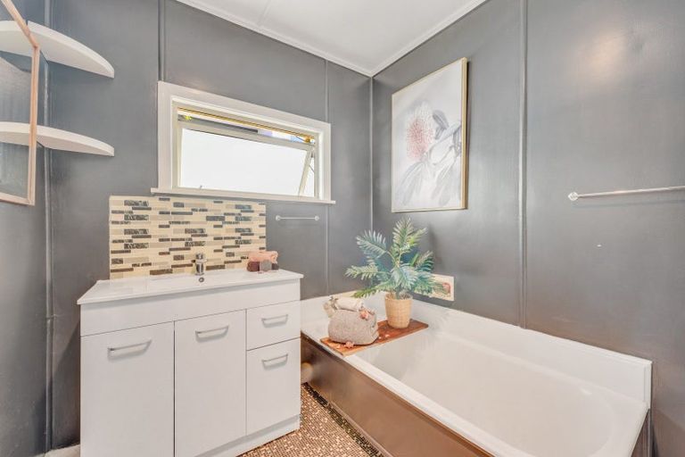 Photo of property in 121 Waimea Road, Nelson South, Nelson, 7010