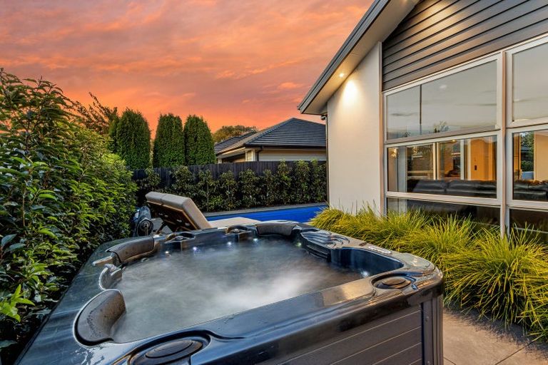 Photo of property in 16 Augustine Drive, Aidanfield, Christchurch, 8025