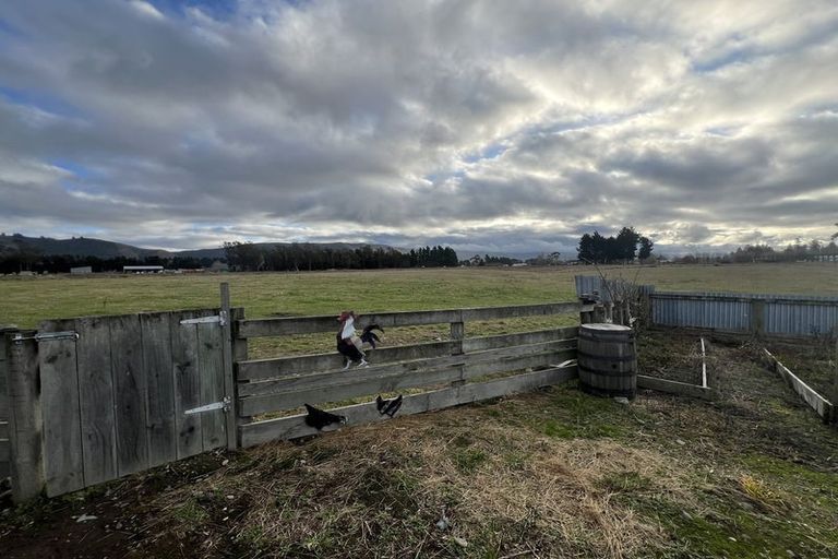 Photo of property in 192 Waihao Back Road, Waimate, 7979