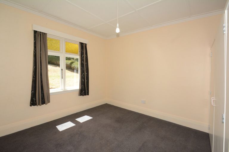 Photo of property in 5 Salmond Street, Halfway Bush, Dunedin, 9010