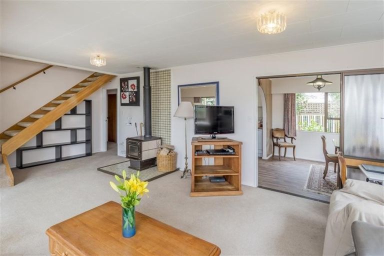 Photo of property in 80b Elizabeth Street, Waikanae, 5036