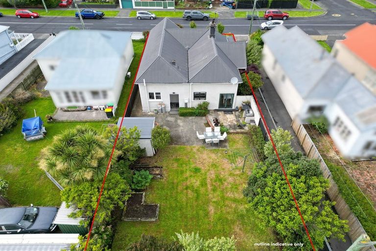 Photo of property in 44 Hargest Crescent, Saint Kilda, Dunedin, 9012