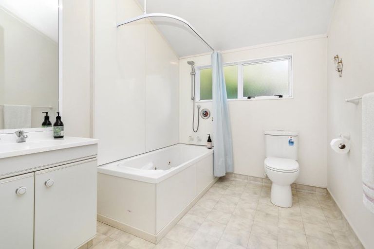 Photo of property in 42a Manuka Street, Stokes Valley, Lower Hutt, 5019