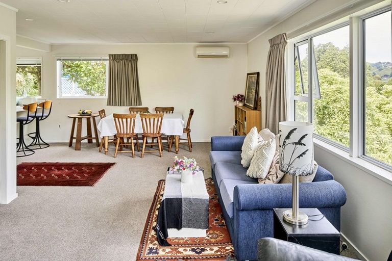 Photo of property in 5 Ayton Drive, Whitby, Porirua, 5024