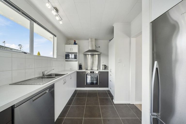 Photo of property in 55 Eatwell Avenue, Paraparaumu Beach, Paraparaumu, 5032