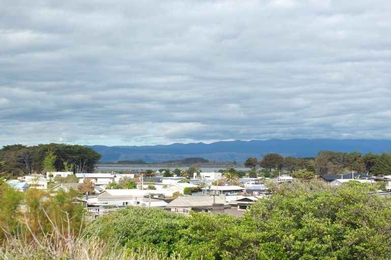 Photo of property in 9 Mack Street, Foxton Beach, Foxton, 4815