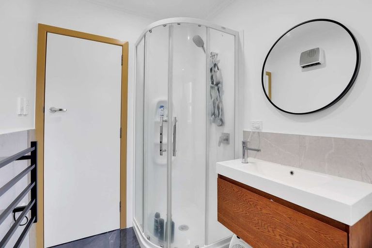 Photo of property in 14 Ferguson Street, Levin, 5510