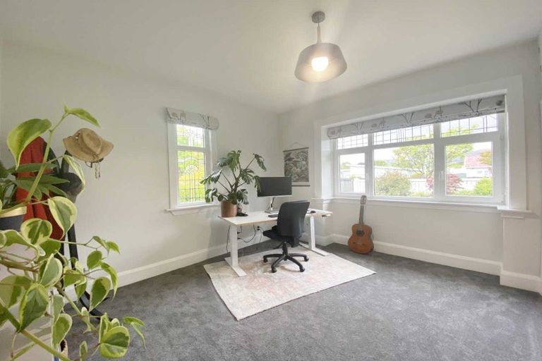 Photo of property in 91 Somerfield Street, Somerfield, Christchurch, 8024