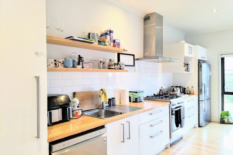 Photo of property in 16 Nile Street, Saint Clair, Dunedin, 9012