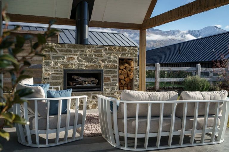 Photo of property in 3 Marjon Drive, Wanaka, 9305