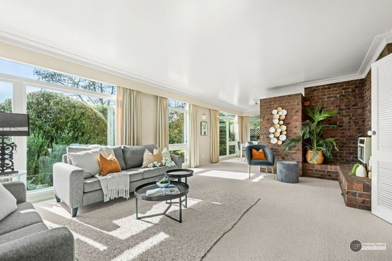 Photo of property in 12 Chichester Drive, Pinehaven, Upper Hutt, 5019